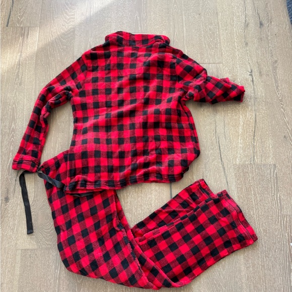 Frankie & Johnny fleece buffalo check pajamas - Picture 4 of 5